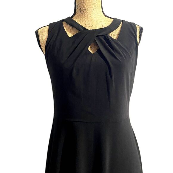 Jones Studio Twist Neck Little Black Dress Classic LBD Fit & Flare Size 4‎ - Picture 3 of 8